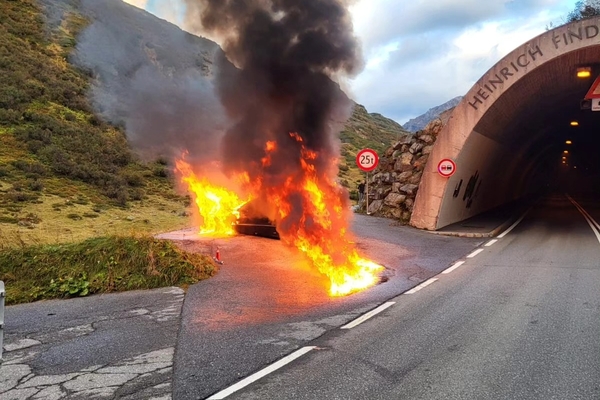 Fahrzeugbrand im Tunnel  auf der Arlbergpassstraße